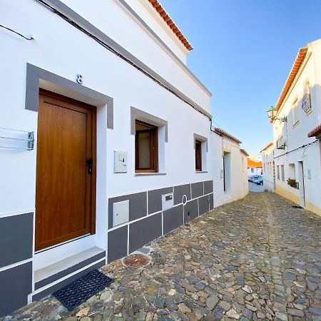 Casa Barbara - No Centro Historico De Aljezur Villa Esterno foto
